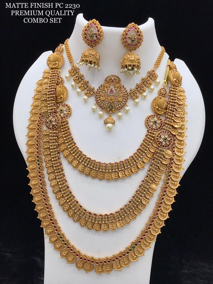 Nakashi Work Designer Necklace Set