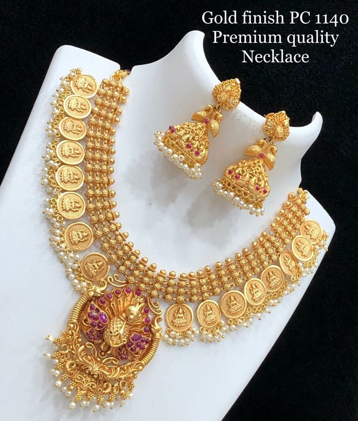 Gold Finished Quality Necklace Set